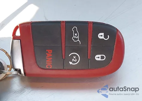 2021 Jeep Grand Cherokee Trackhawk 4X4 из США, поврежденный, VIN 1C4RJFN92MC842535